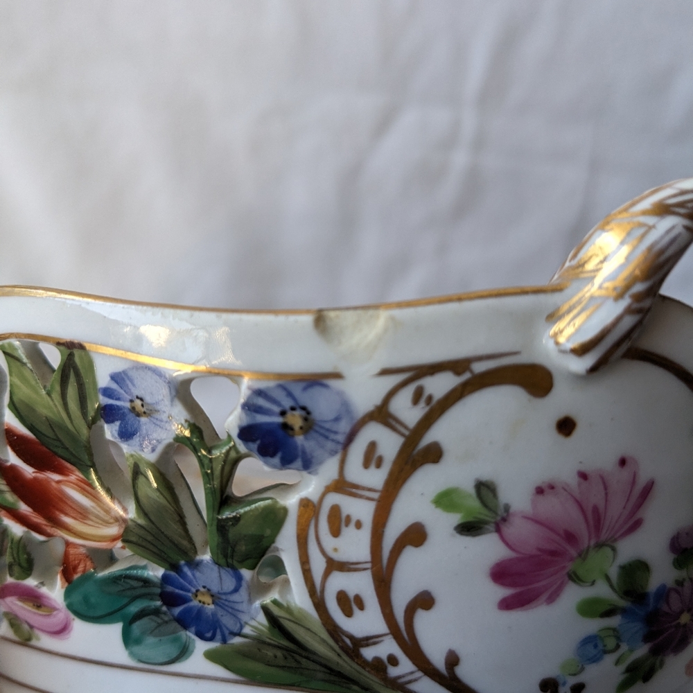 Dresden Potscappel Carl Thieme Pierced Floral Gold Handled Serving Bowl Damaged - Picture 10 of 16